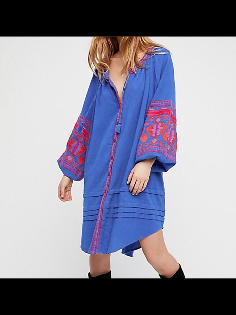 R. Vivimos FP Inspired Blue Embroidered Long-Sleeve V-Neck Shift Dress